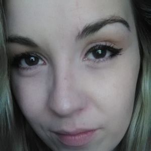 Meet your Posher, Cassie